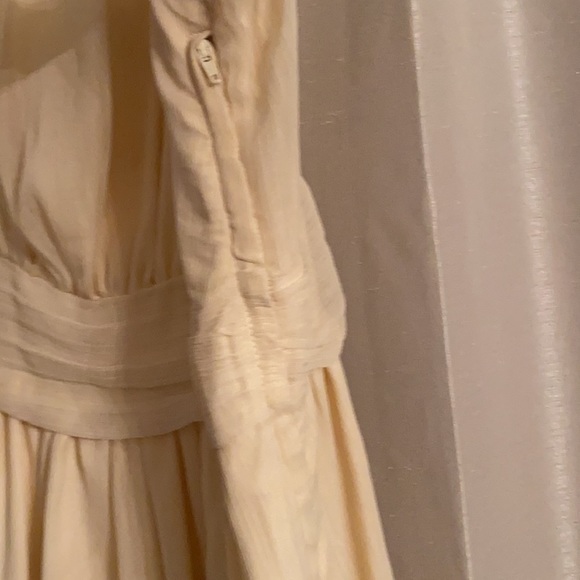 H&M cream chiffon dress — adorable meets elegant - Picture 6 of 6
